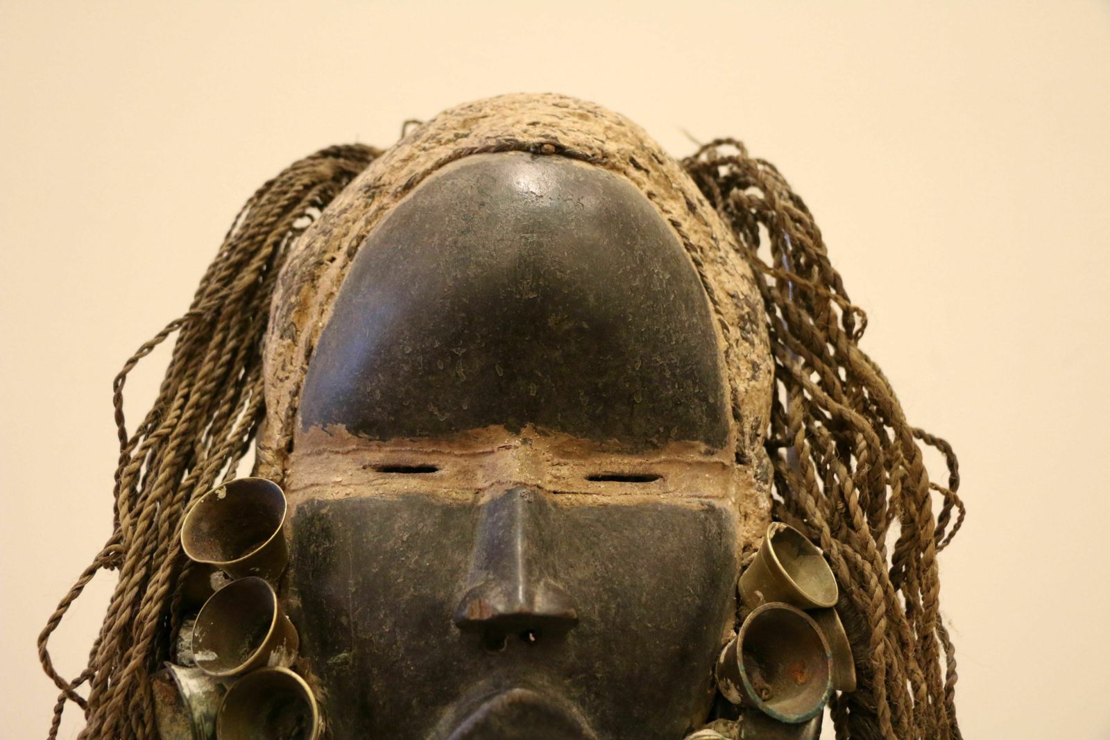 Dan Guéré Mask, Fist Half Of The Xxth Century photo furniture