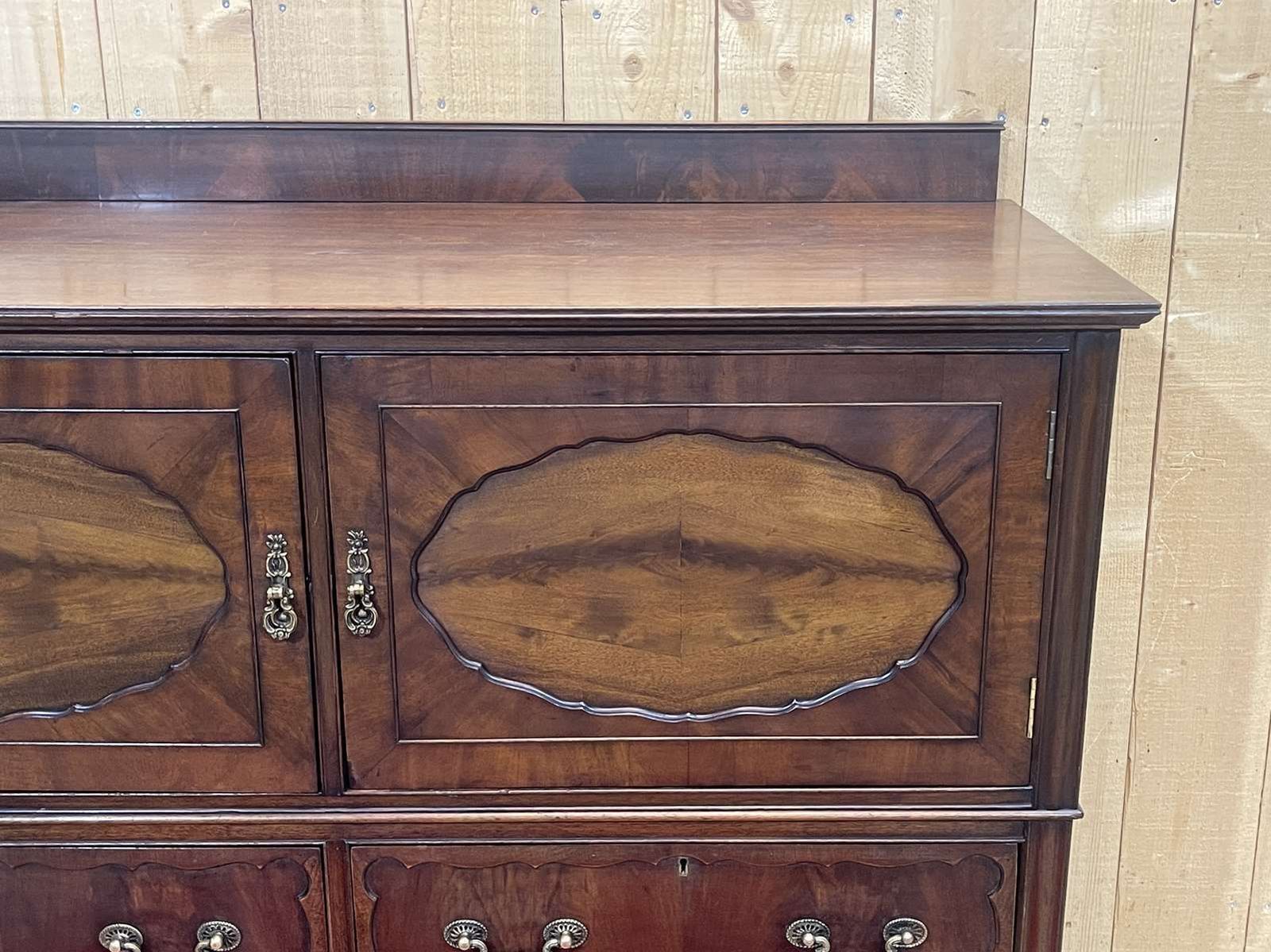 English Mahogany Chest Of Drawers From The 1950s photo buy