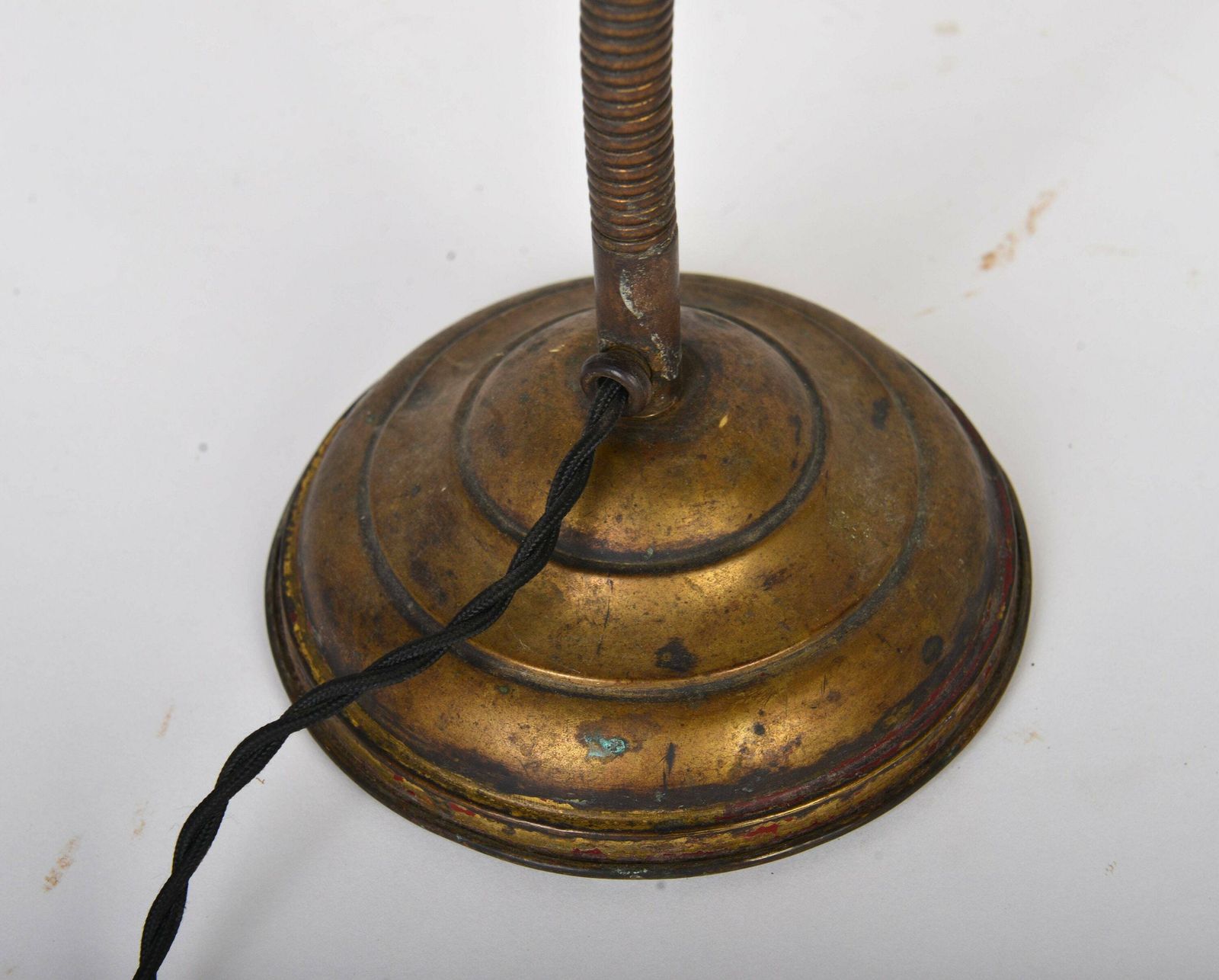 Art Deco Articulated Brass Gooseneck Desk Lamp With Shell Shade, 1920s, Modernist Lamp photo Lighting