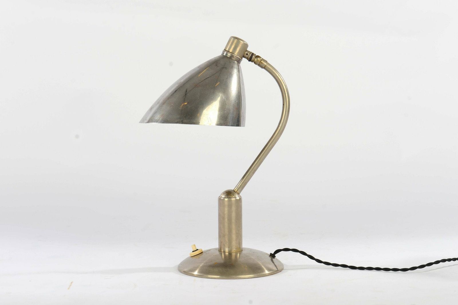 Bauhaus Functionalist Desk Lamp Type 5972 By Franta Anyz, 1930s – Adjustable Nickel Plated Brass, Perfect For Modern Interiors