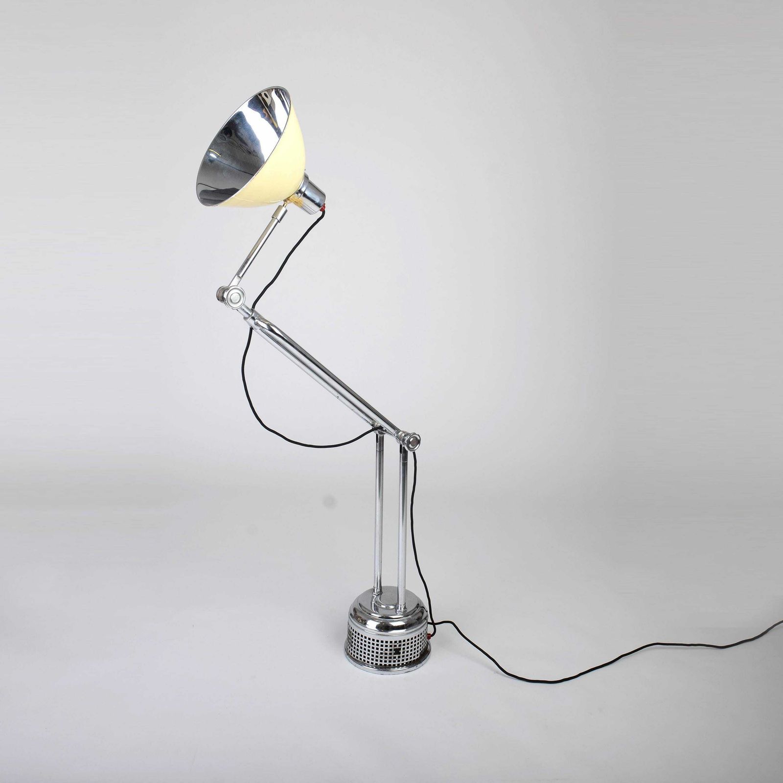Art Deco Floor Lamp From Perihel, 1930s, Bauhaus Lamp photo furniture