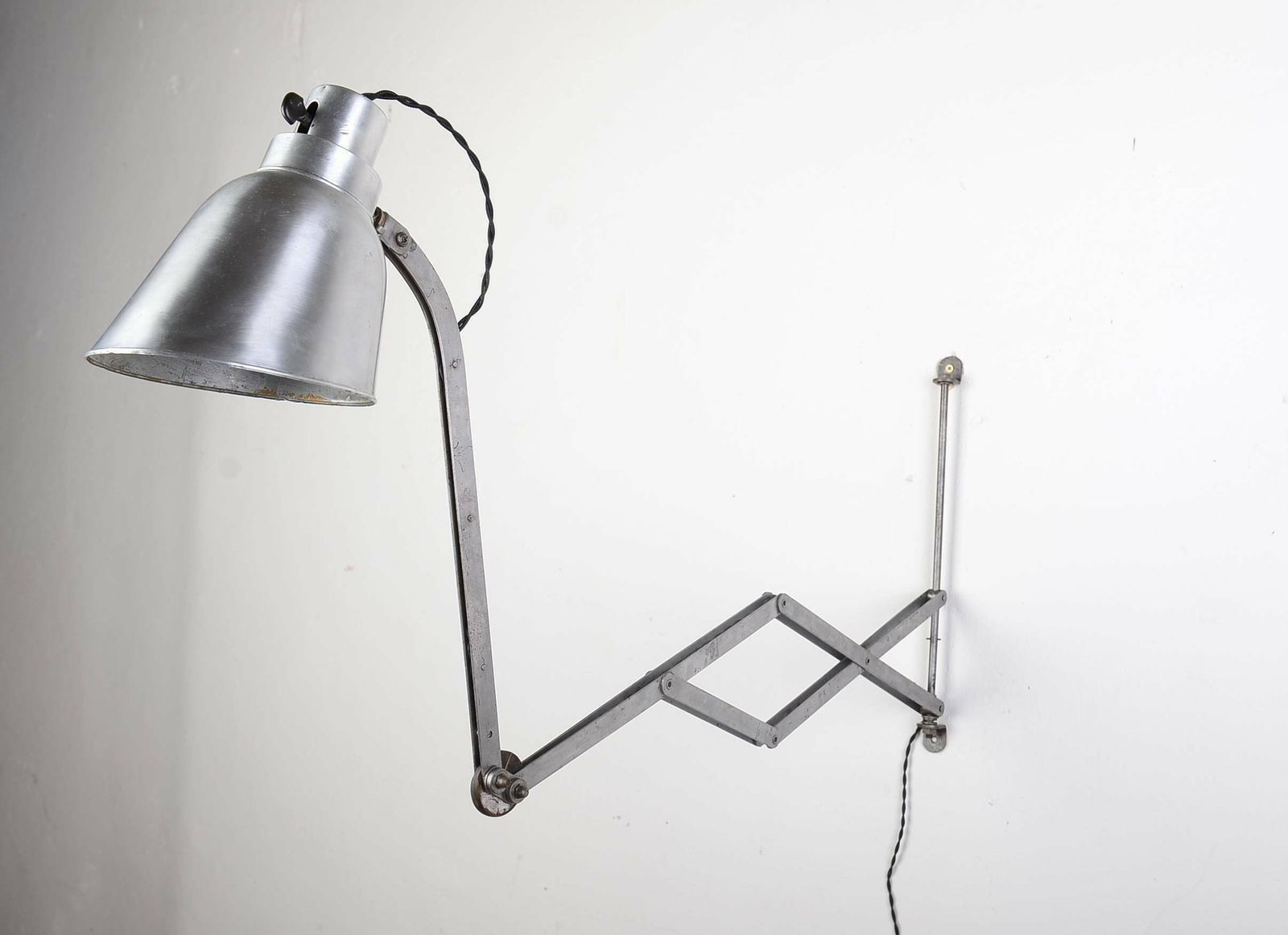 Bauhaus Accordion Lamp – 1930s Adjustable Steel Arm With Aluminum Shade, Perfect For Industrial Interiors, Industrial Scissors Lamp photo for sale