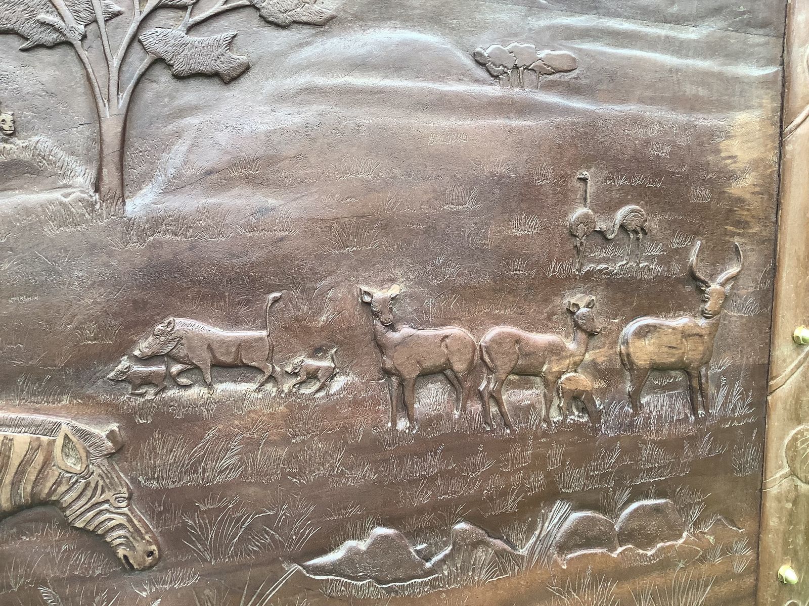 photo furniture African Hand Carved Bed