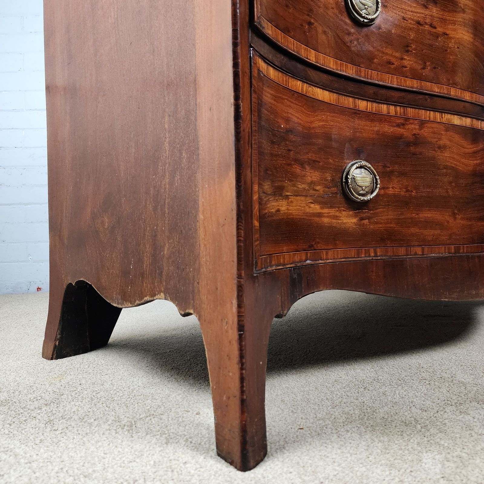 Mahogany Chest Of Drawers Serpentine Front Georgian With Brass Handles photo vintage
