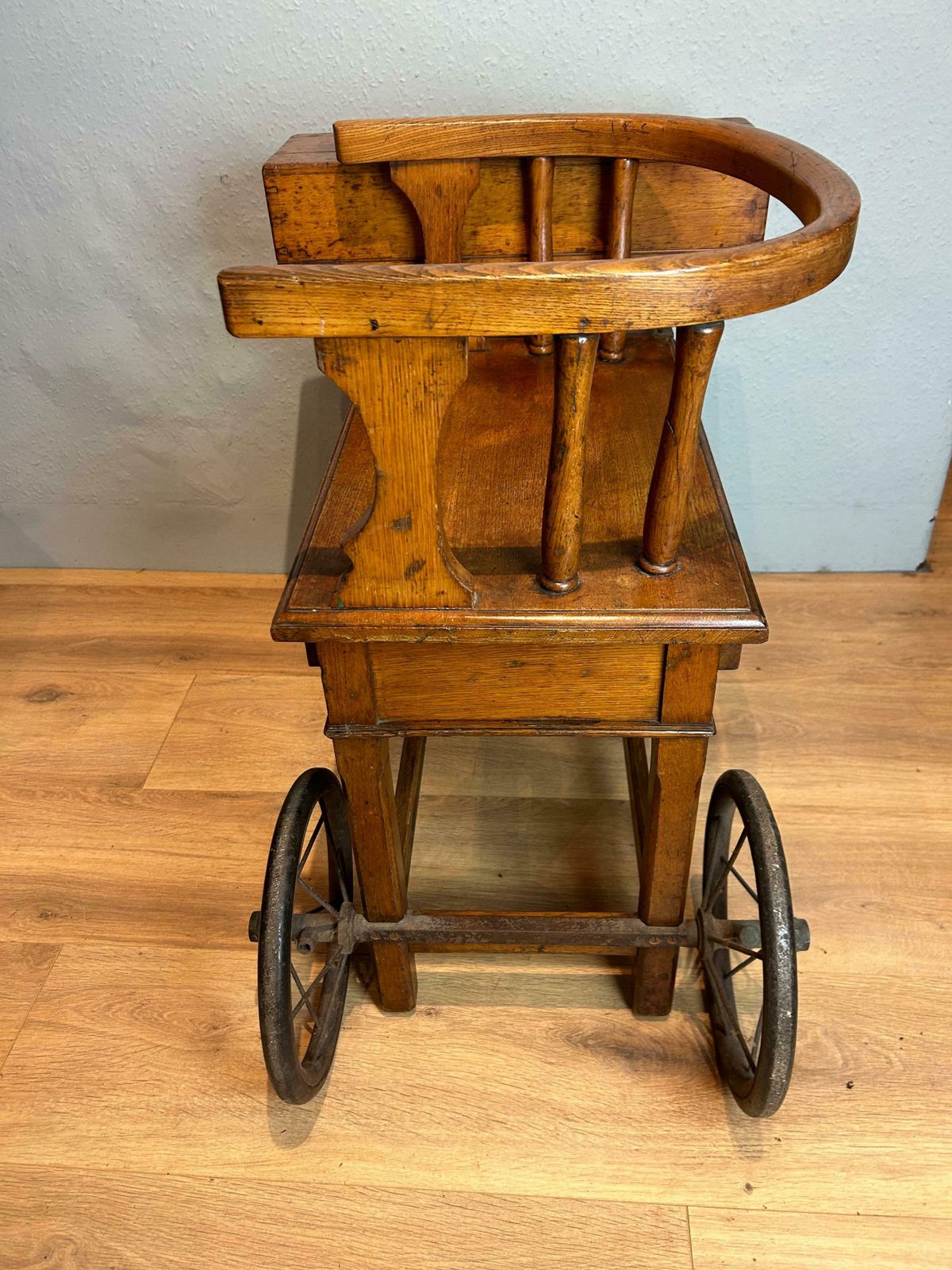 Antique Jockey Scales photo 1450.0