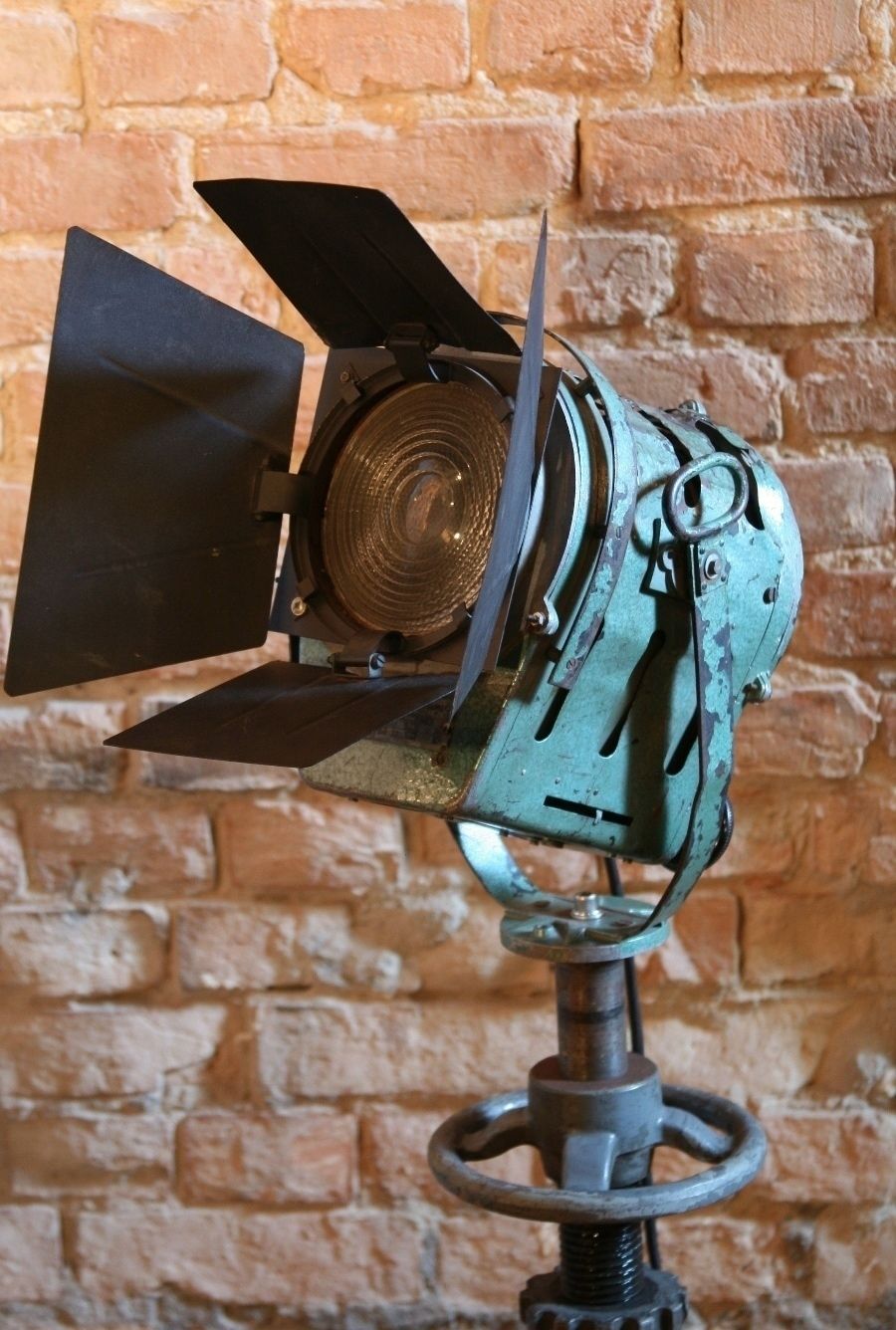Theater And Film Spotlight Model 150 photo buy