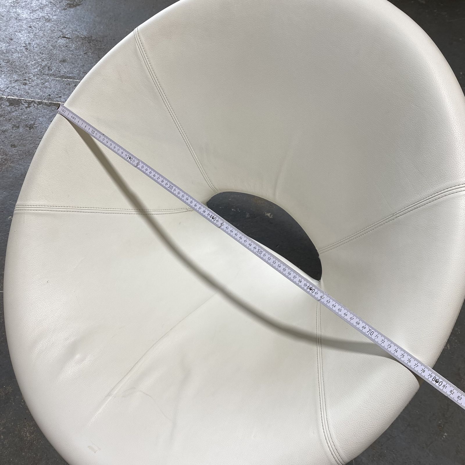 White / Cream Leather 60s Style Space Age Swivel Chair photo vinterior
