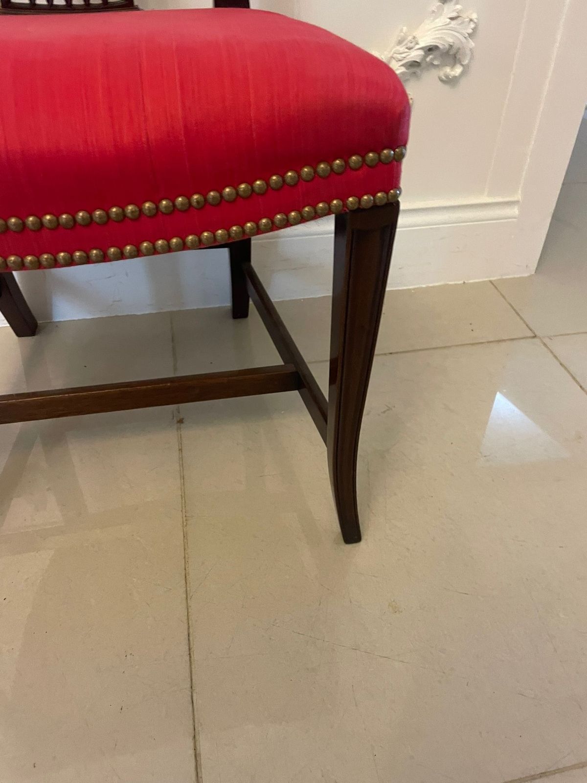 Outstanding Quality Set Of 4 Antique 19th Century Carved Mahogany Dining Chairs photo vinterior