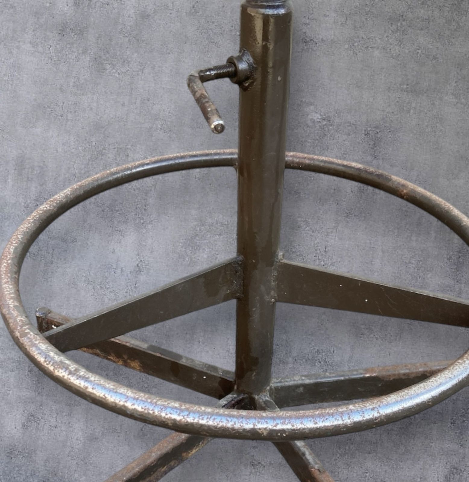Rare Mid Century Roc Industrial Swivel Stool (1950s–70s), Adjustable Height photo 160.0