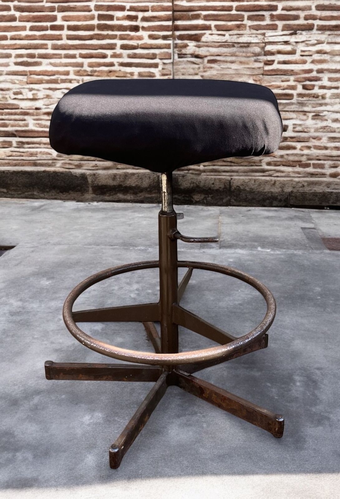 Rare Mid Century Roc Industrial Swivel Stool (1950s–70s), Adjustable Height photo Furniture