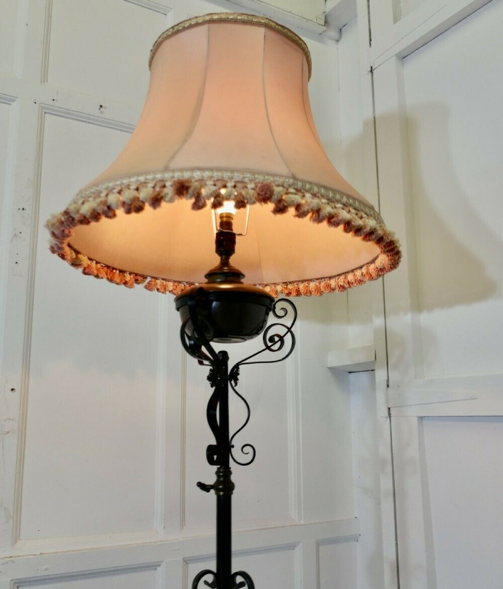 Wrought Iron Telescopic Floor Standing Electrified Oil Lamp photo 540.0