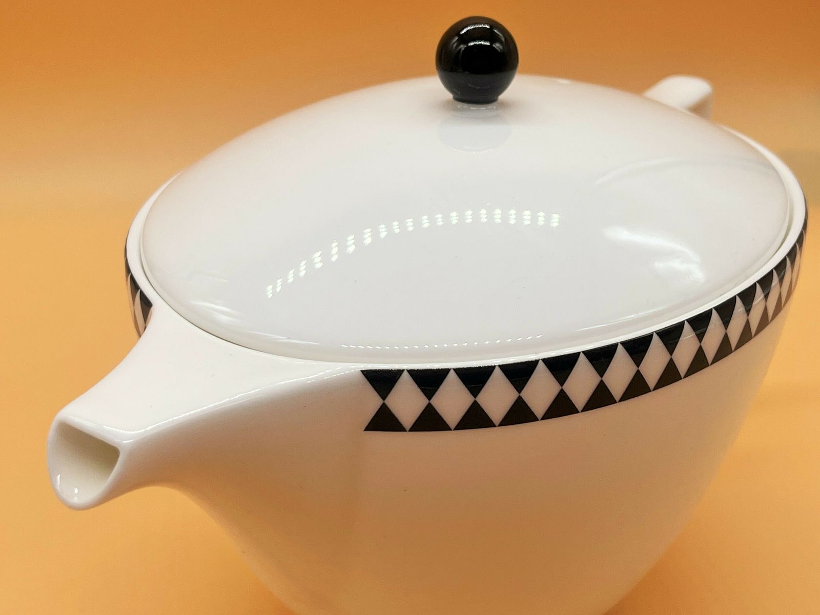 Jasper Conran For Wedgwood China Mosaic Design 2 Pint Capacity Tea Pot. photo for sale