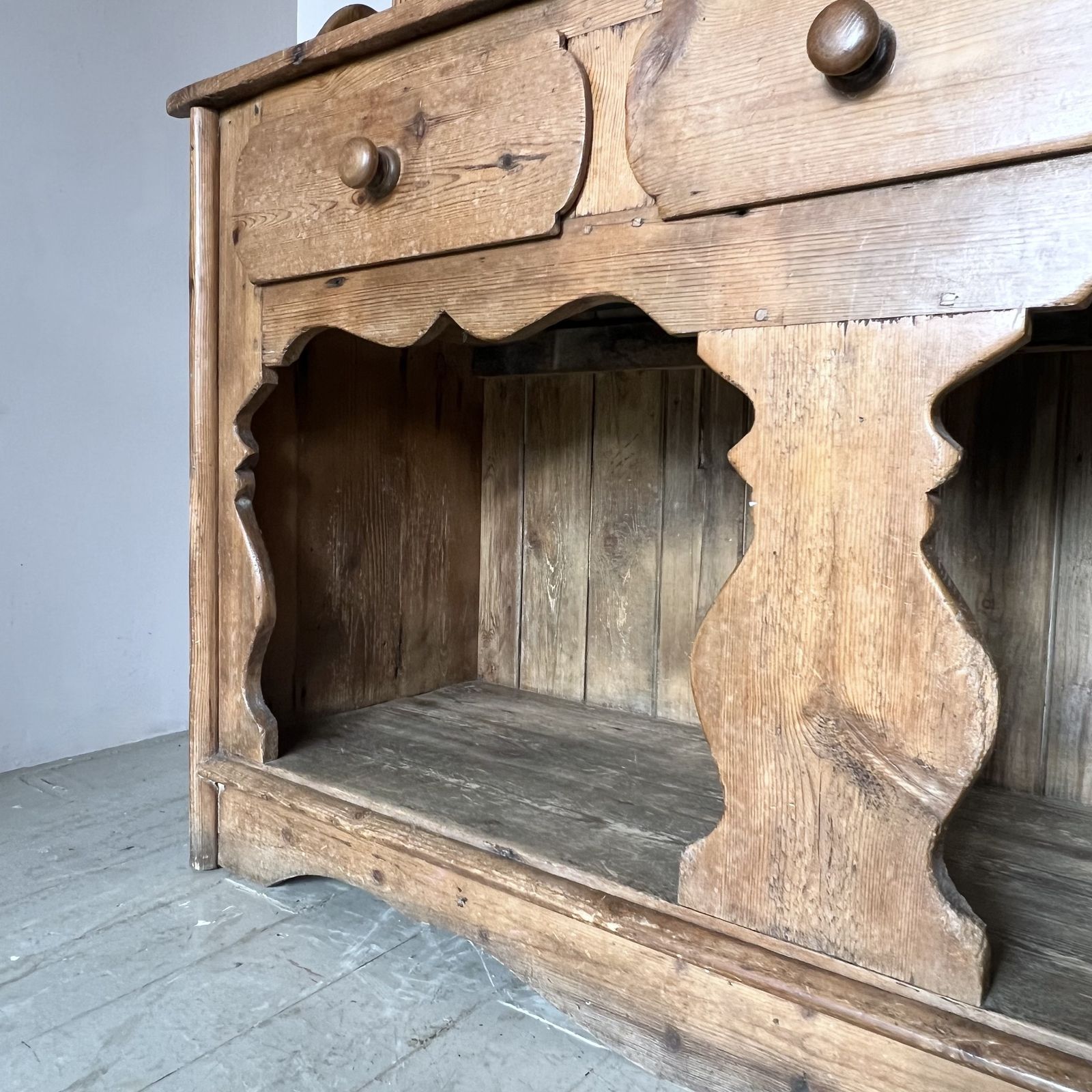 photo buy Large 19th Century Pine Farmhouse Dresser