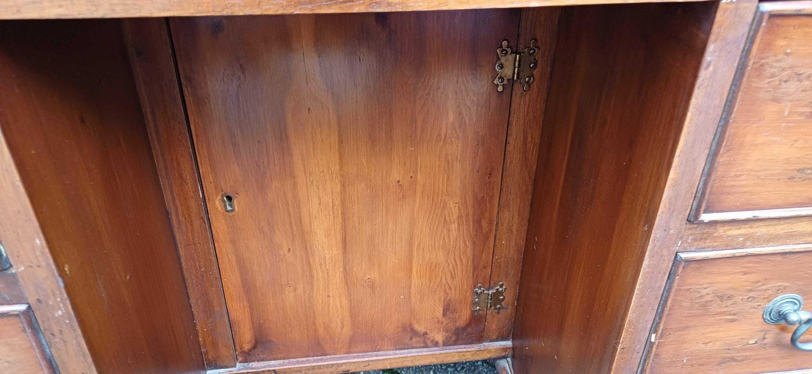 Compact Vintage Classic 70s Yew Wood Knee Hole Desk 8 Drawers photo buy