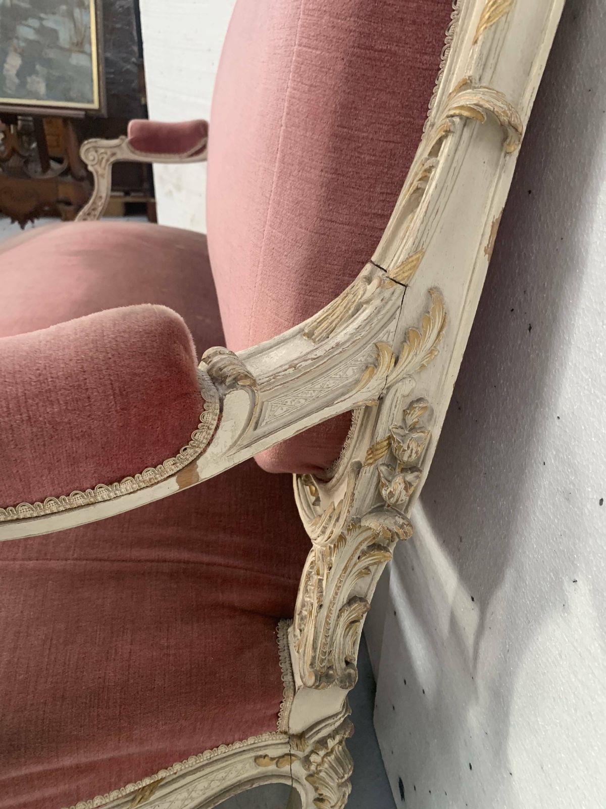 Louis XV Style Bench In Lacquered And Gilded Beech, 20th Century photo vinterior