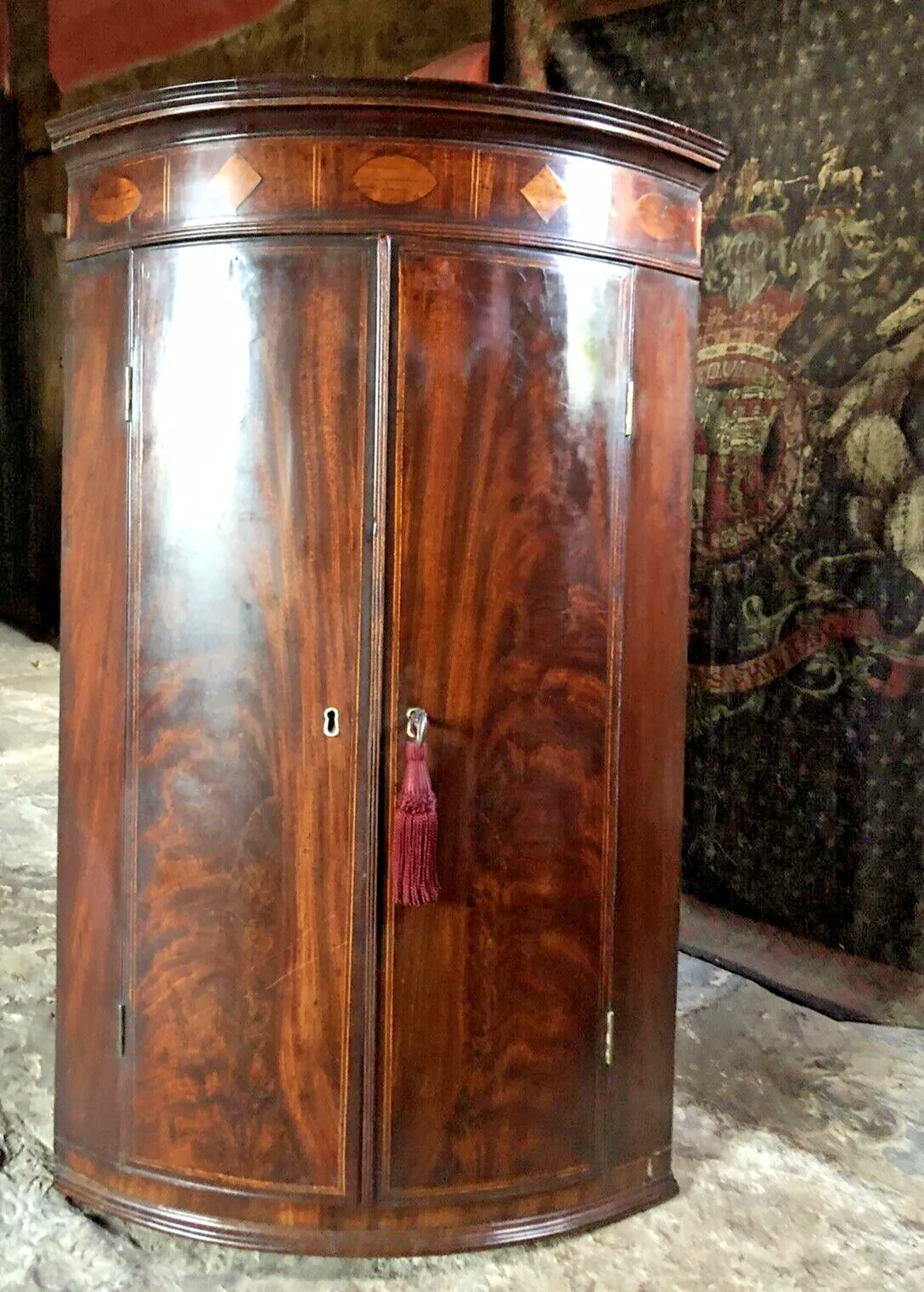 Fine Quality Antique Mahogany Tall Georgian Marquetry  Corner Cabinet W/Key