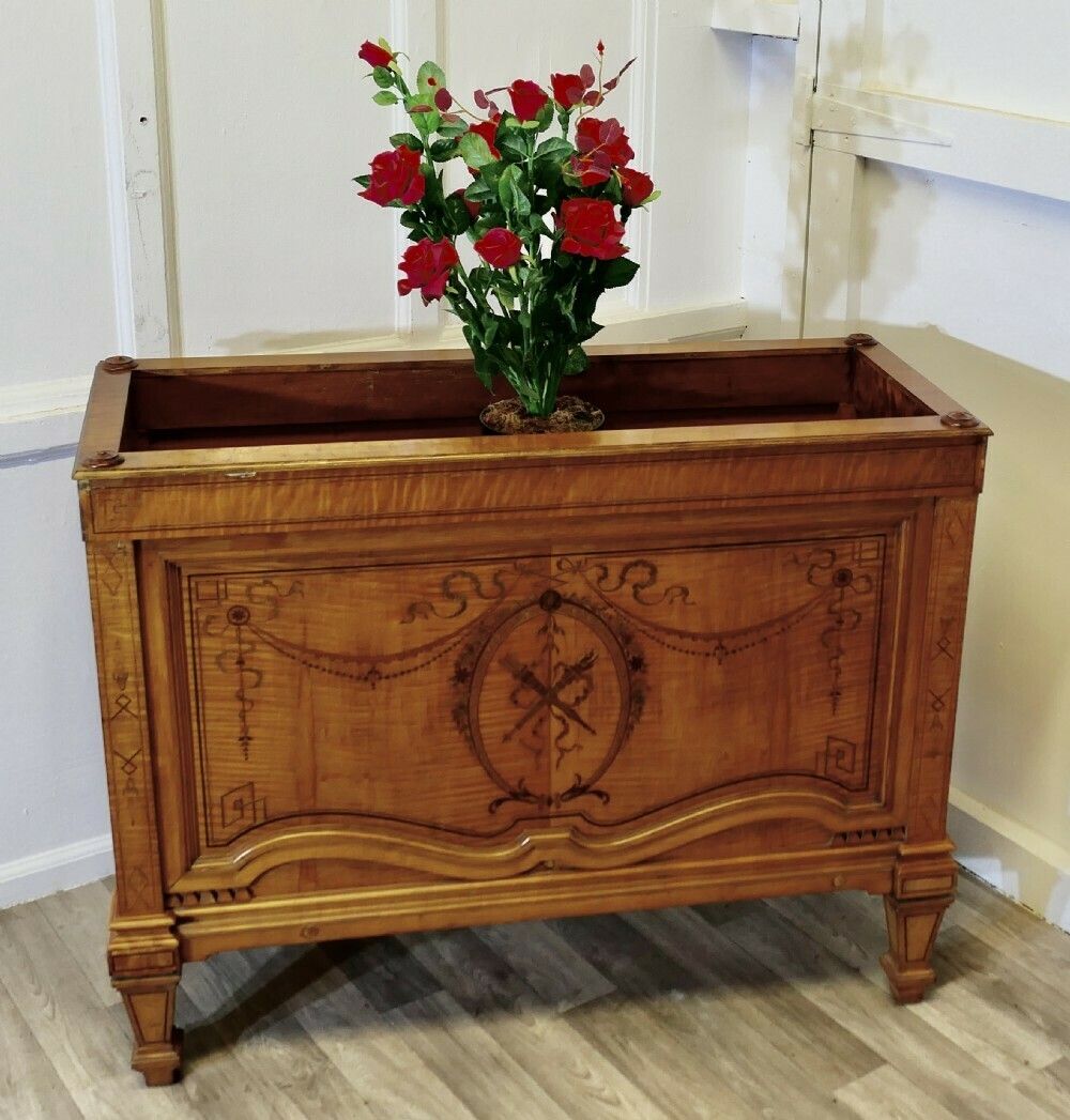 A Large French Satin Walnut Planter Jardinière photo 2160.0