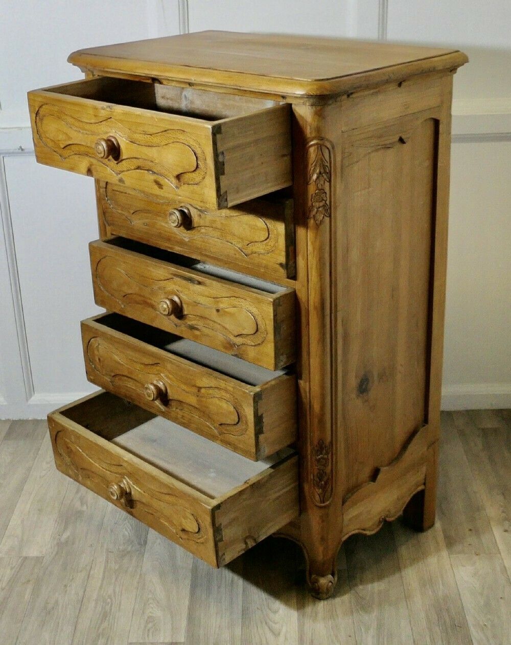 French Style Golden Pine Commode Chest Of Drawers photo vinterior