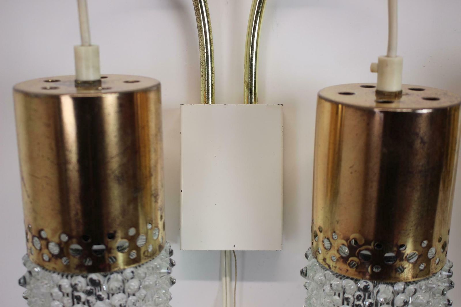 photo vinterior 1970s Pair Of Two Wall Lamps With Glass Shades, Germany