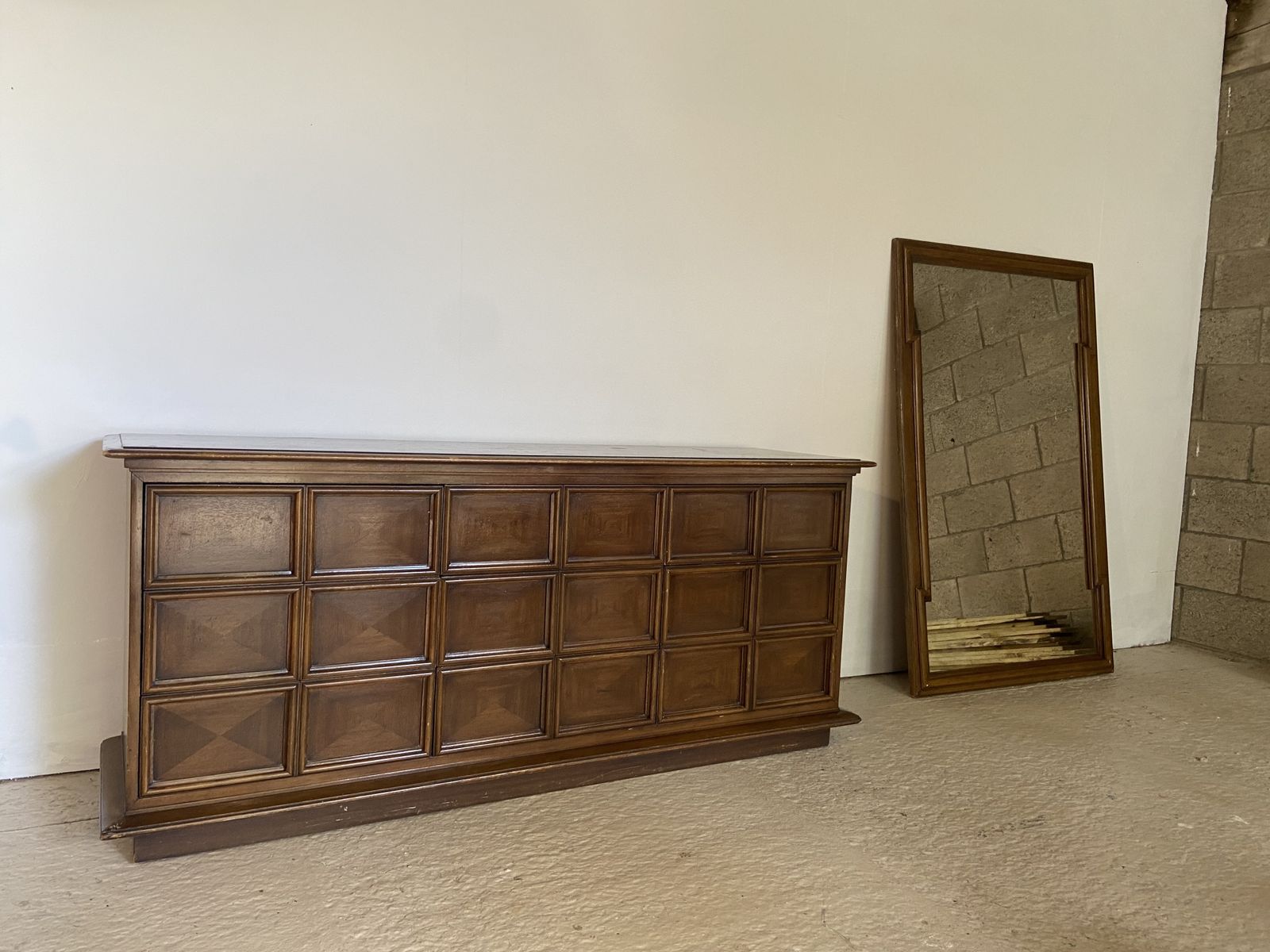 Rare Thomasville Late 60’s Bedroom Dresser & Mirror photo furniture