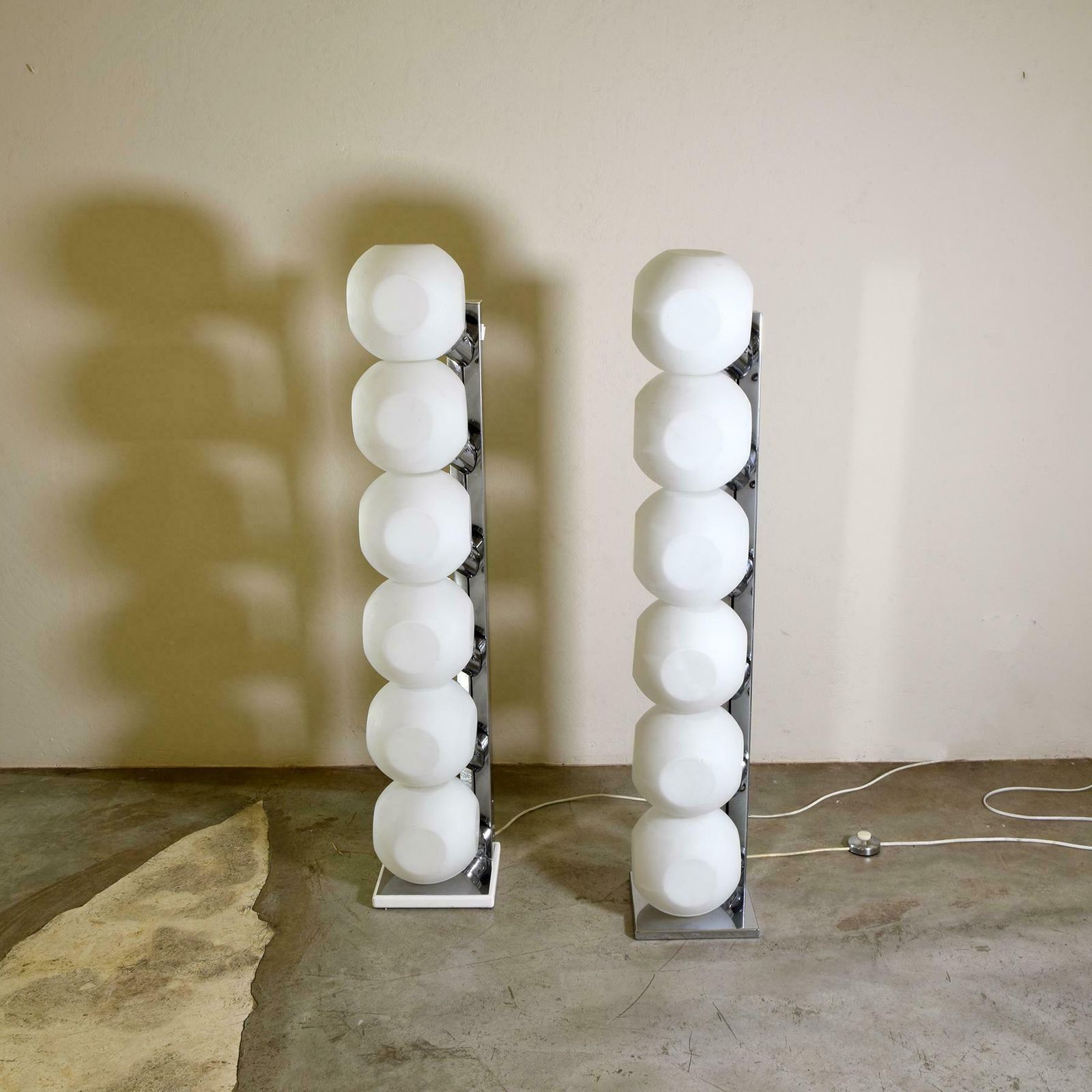 Set Of Two Italian Floor Lamps Space Age By Luci Mod. 440 photo Lighting