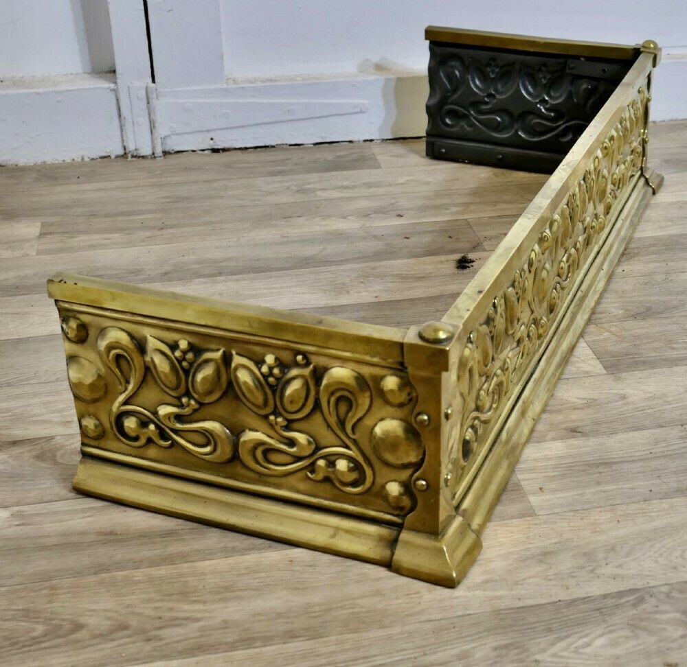 Fine Quality Art Nouveau Brass Fender photo Home Fixtures