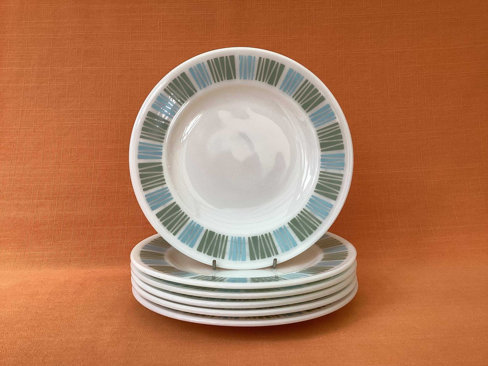 Jaj Pyrex Matchmaker Salad Plates In Blue And Green (Set Of 6), 1960s Jaj Matchmaker Salad/Dessert Plates, Retro Matchmaker Plates, 8.5”