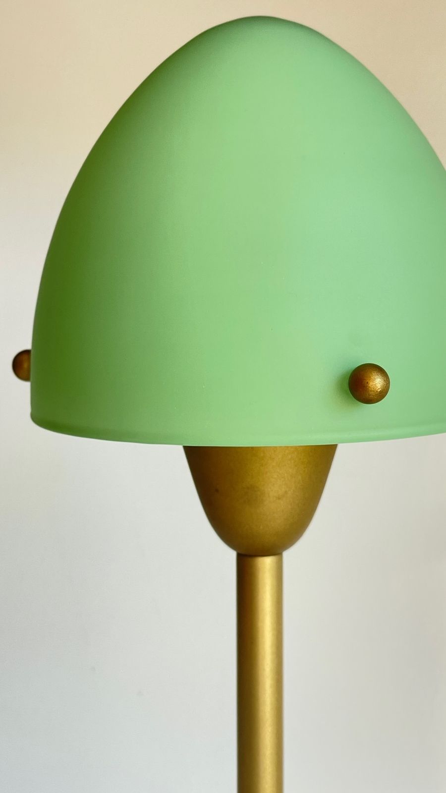 photo vinterior Mushroom Shaped Lamp In Steel And Opaline Glass Vintage
