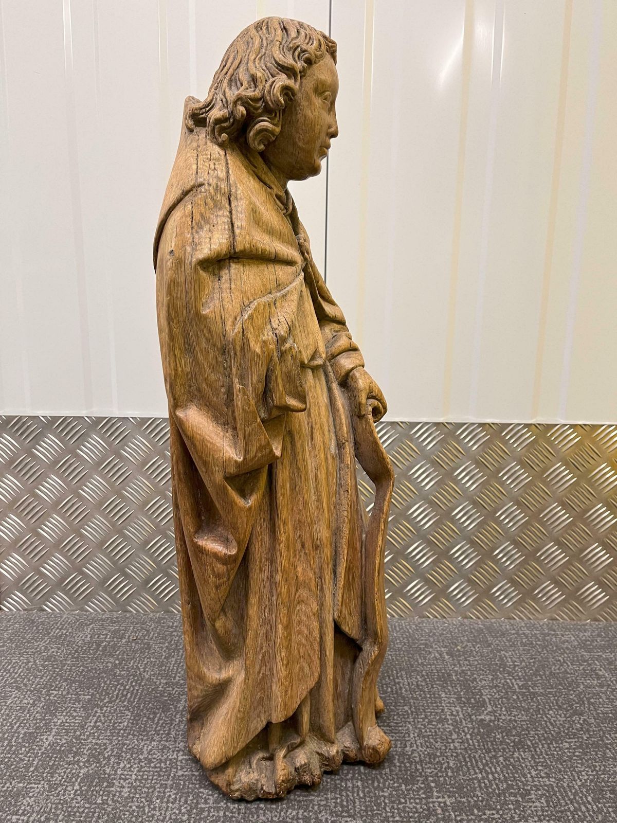 Pair Of 16th Century Carved Oak Saints photo vinterior