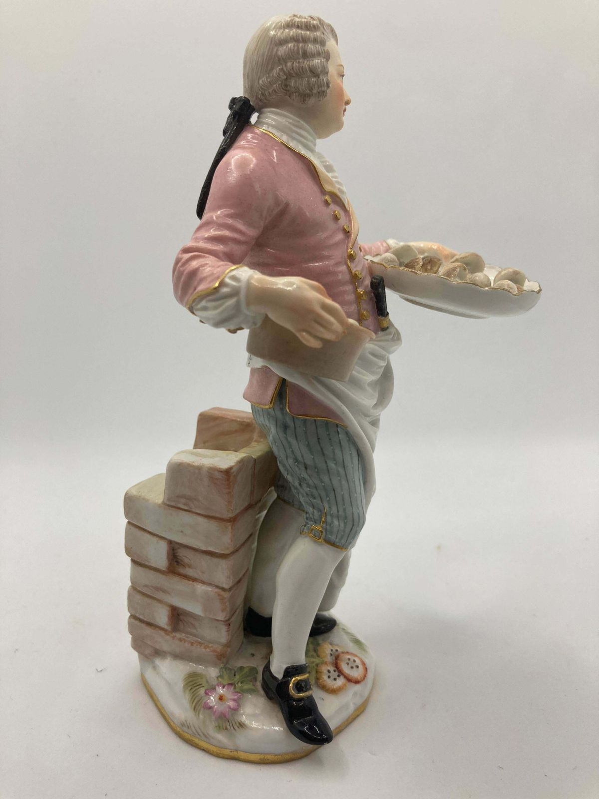 Meissen Mushroom Seller "Pilzverkäufer" With Blue Eyes, Circa 1747 photo buy
