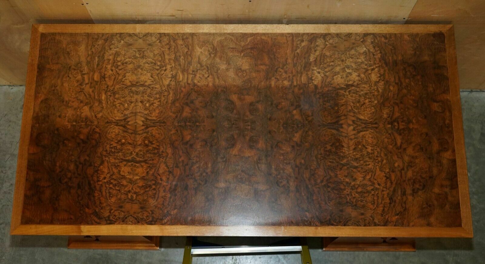 photo furniture Rrp £25,550 David Linley Burr Walnut Classic Pedestal Desk For Light Restoration