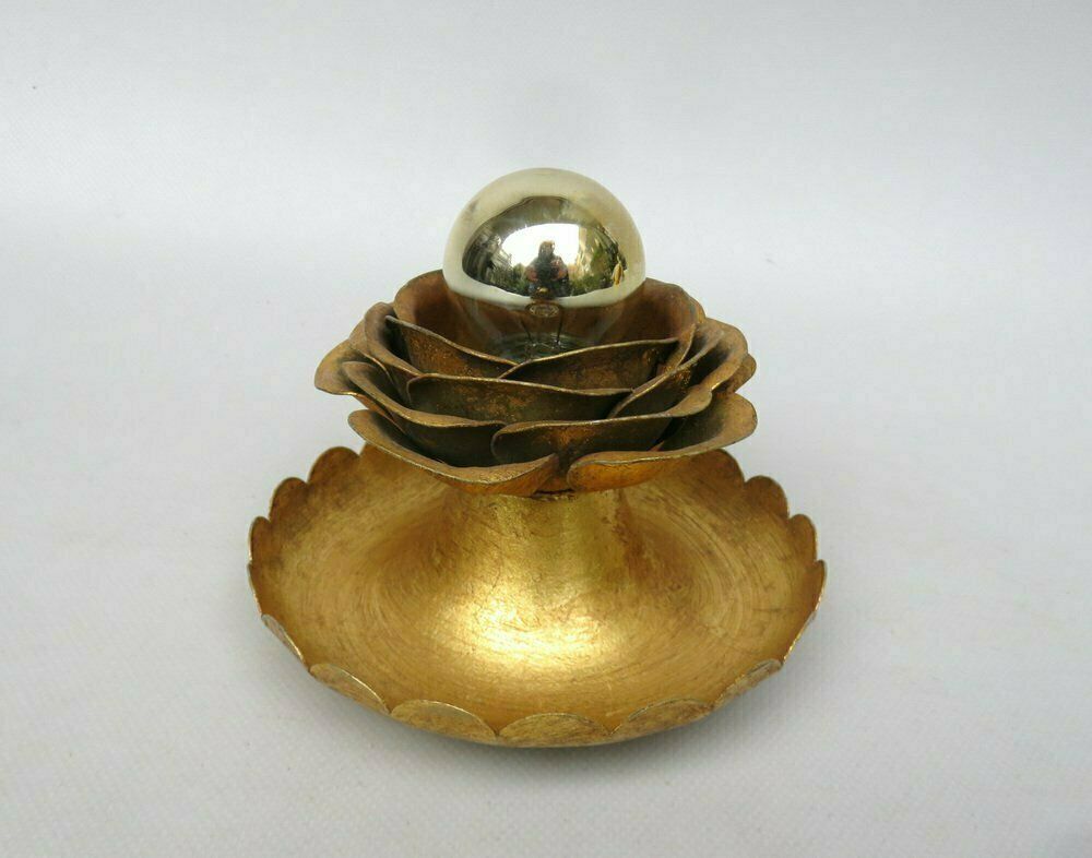 photo furniture Water Lily Wall Lights In Gold Leaf And Metal By Banci Firenze, 1970s, Set Of 5