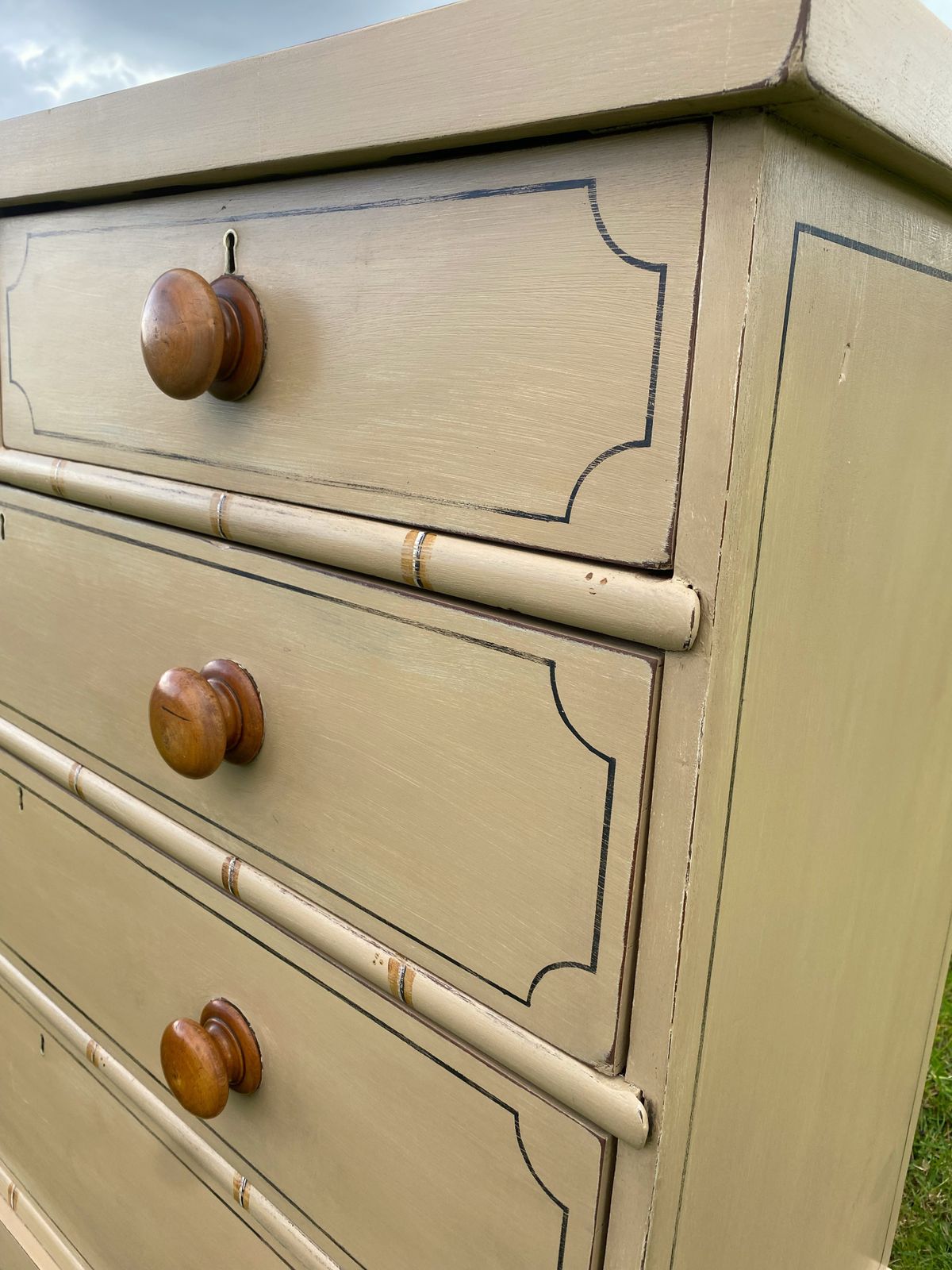 photo furniture Faux Bamboo Regency Style Painted Chest Of Drawers