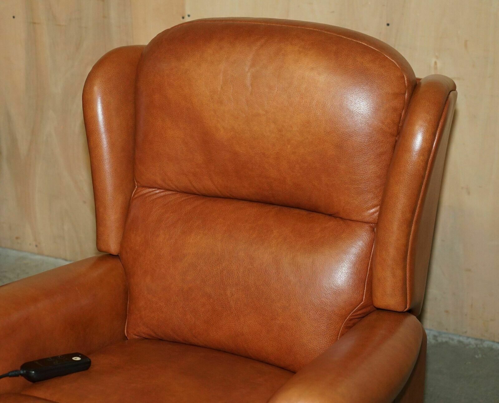 Rrp £7,000 Sherborne Leather Upholstery Pair Of Rise Recliner Armchairs And Sofa photo vinterior