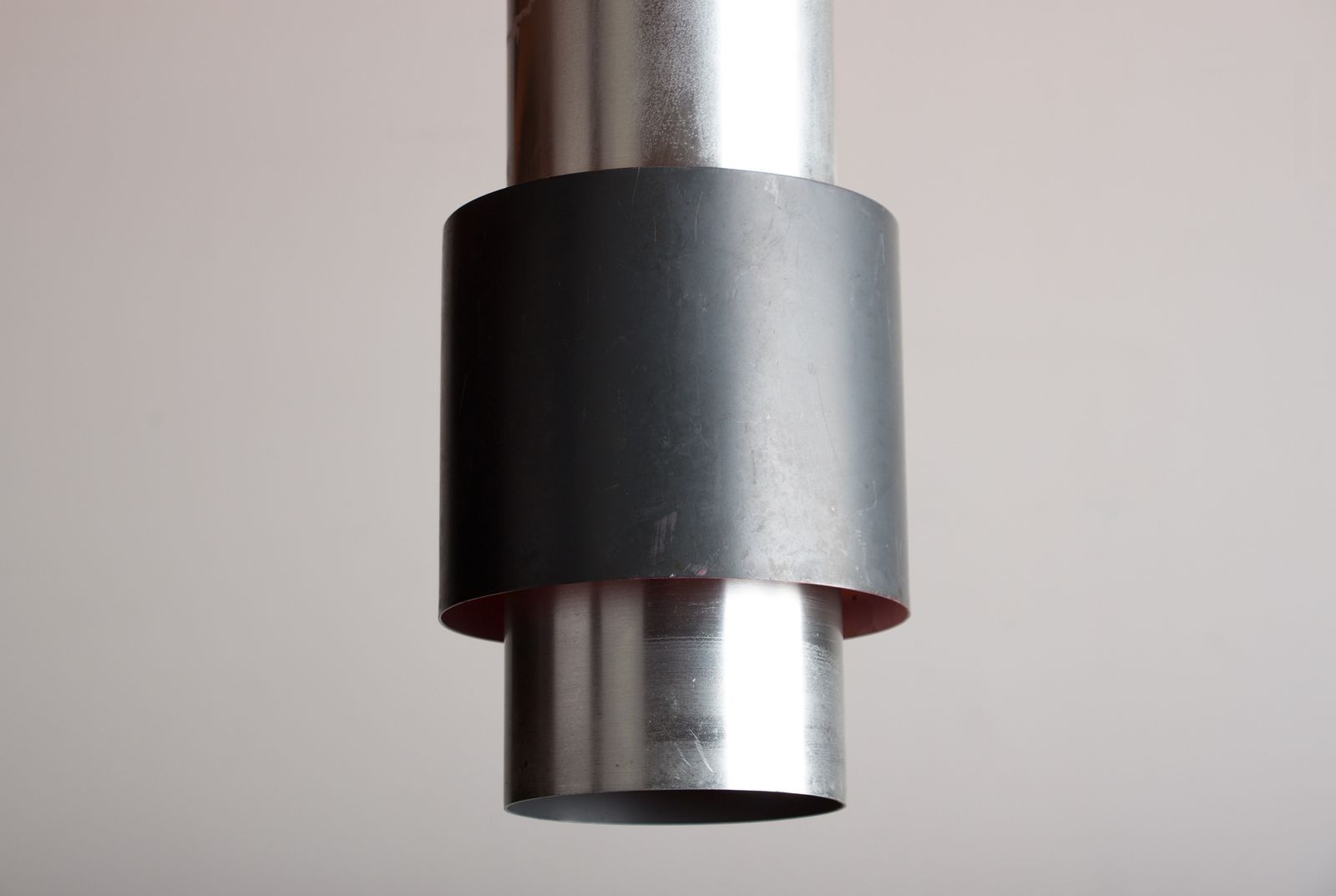 Grande suspension danoise en aluminium, modèle Zénith par Jo Hammerborg pour Fog & Mørup, 1960. photo vintage