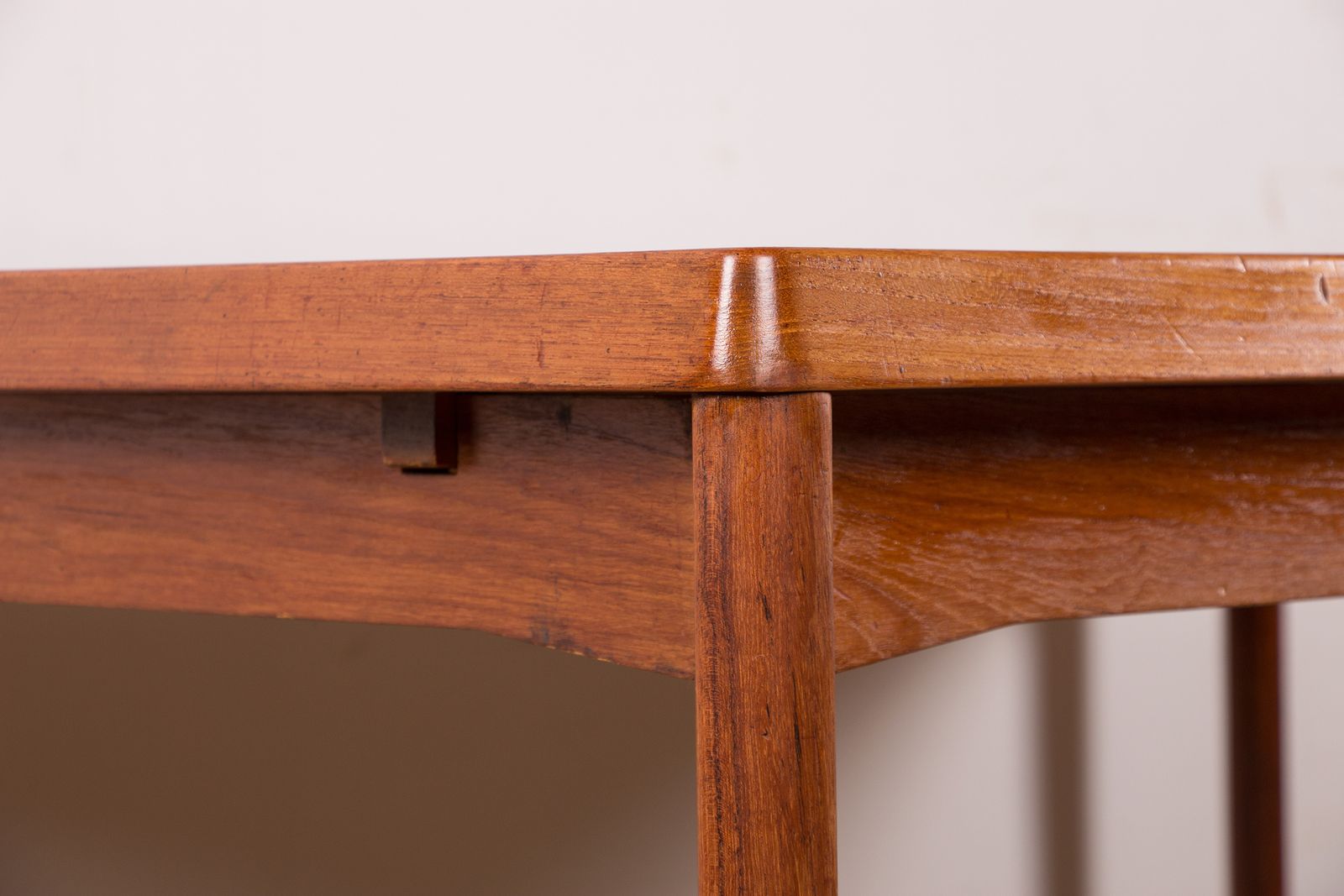 Table à manger danoise extensible en teck par Henning Kjaernulf pour Vejle Stole, 1960. photo vinterior