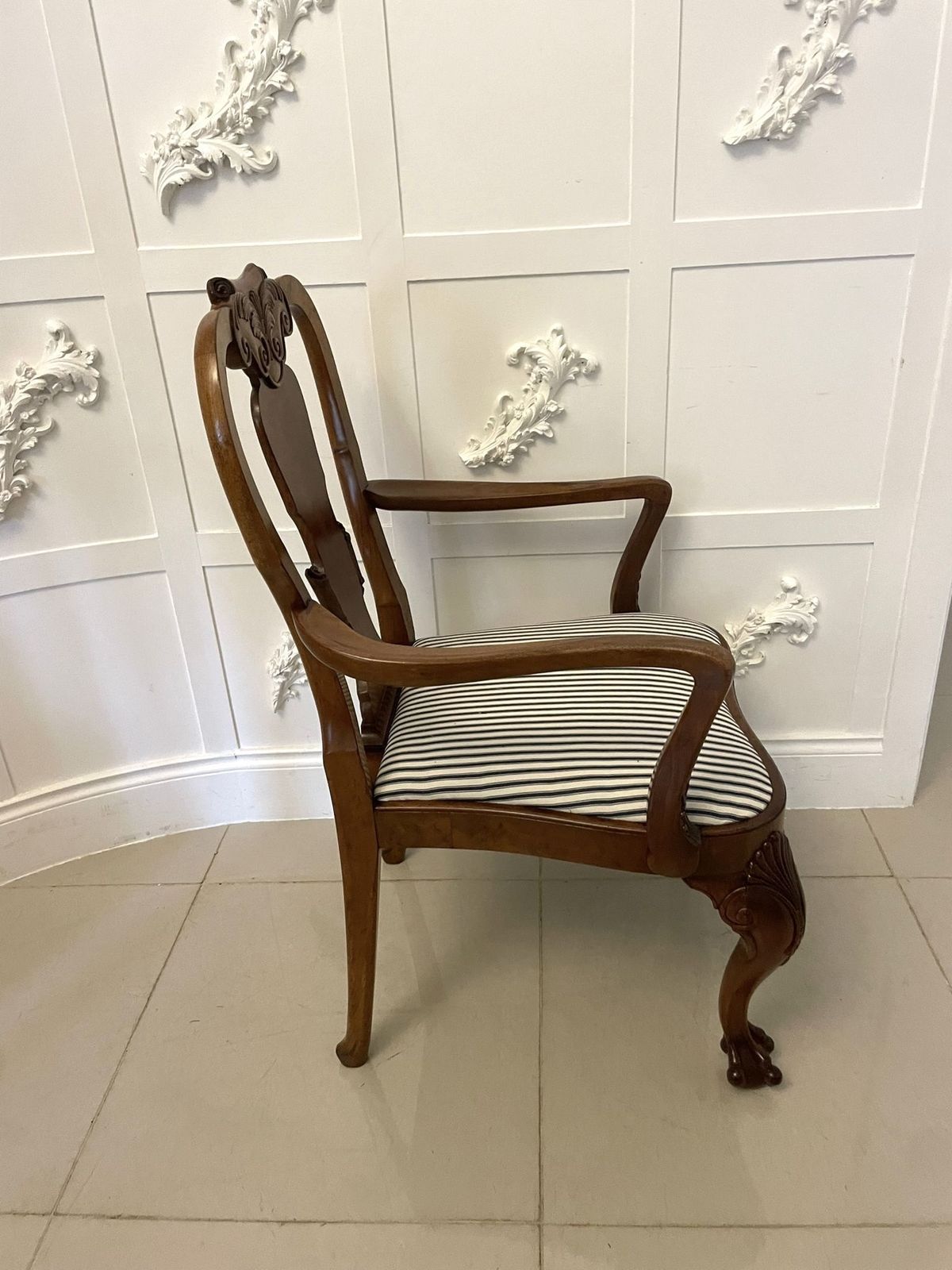 Outstanding Quality Set Of 12 Antique 19th Century Burr Walnut Dining Chairs photo 11495.0