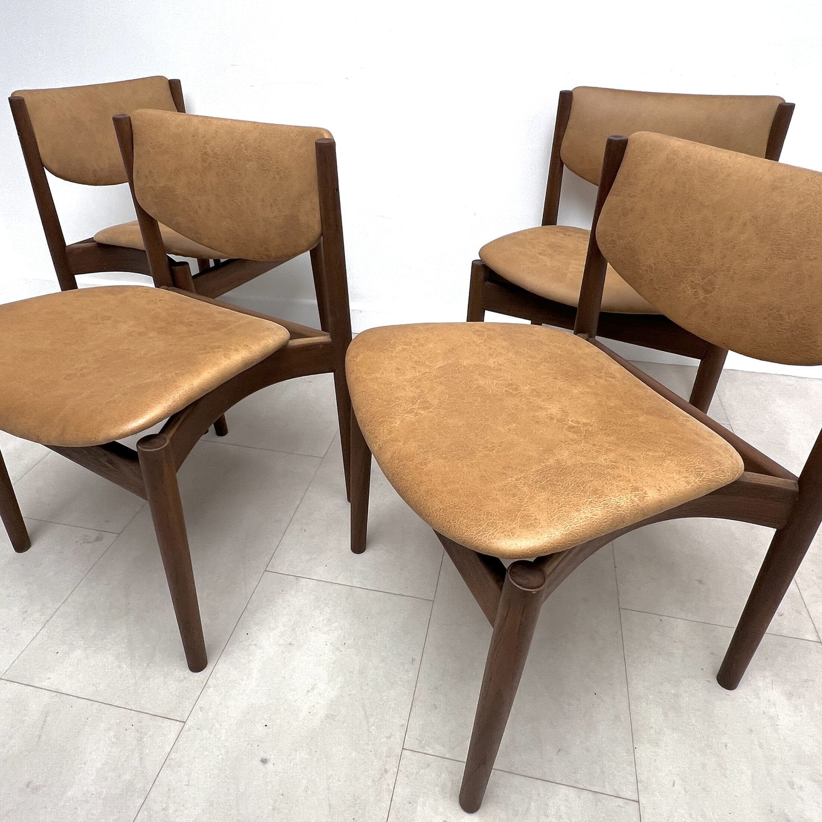 Danish Dining Chairs By Finn Juhl photo 2685.0
