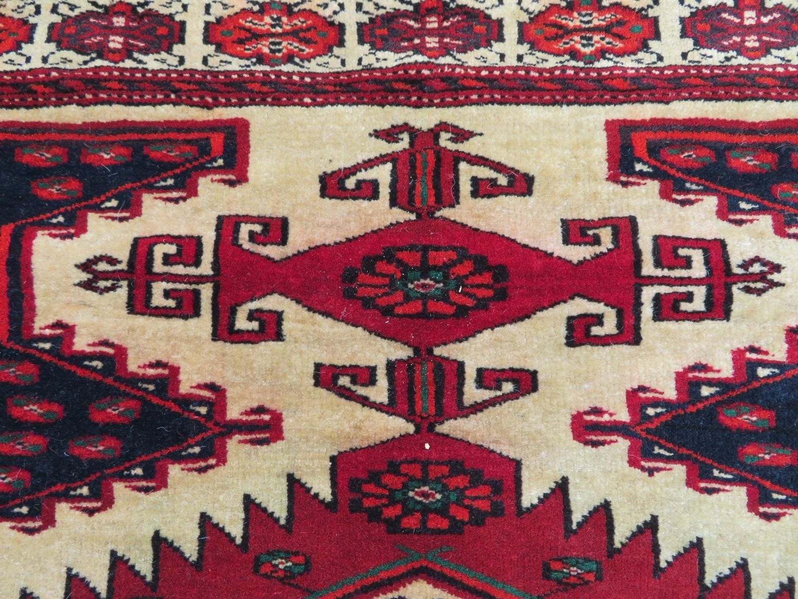 Antique Turkmen Afghan Kizil Ayak Rug. Turkmenistan Or North Afghanistan.Early 20th Century. 133cm X 98cm. photo Textiles
