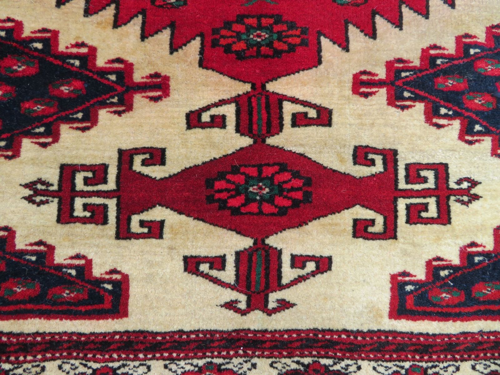 Antique Turkmen Afghan Kizil Ayak Rug. Turkmenistan Or North Afghanistan.Early 20th Century. 133cm X 98cm. photo buy