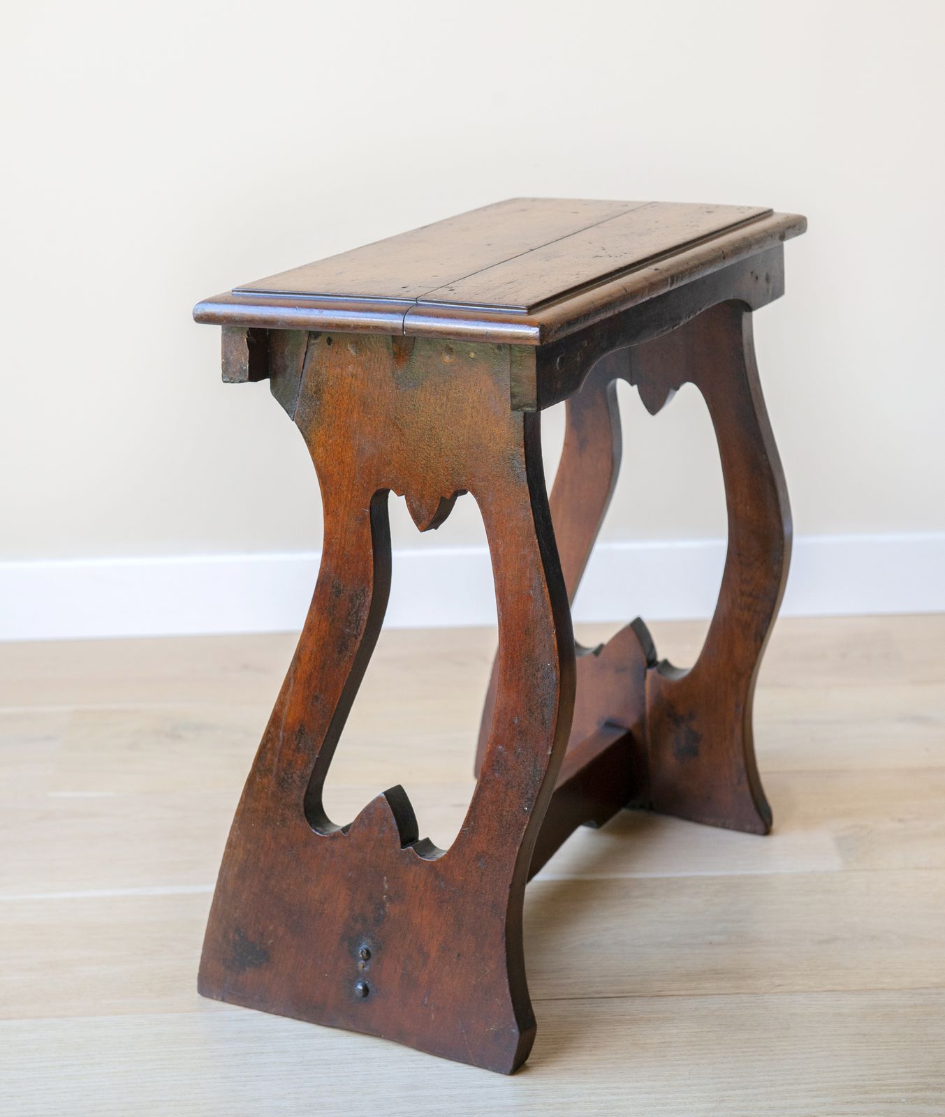 Antique Mahogany Stool, Arts And Crafts Hand Carved Wooden Side Table, Primitive Folk Art, Rustic Plant Stand photo vinterior