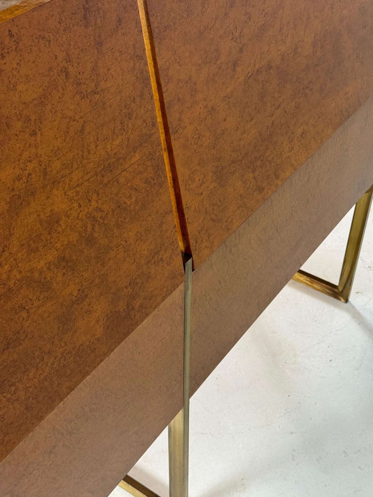 photo for sale Monumentaal Mid Century Dressoir In Wortelhout En Messing