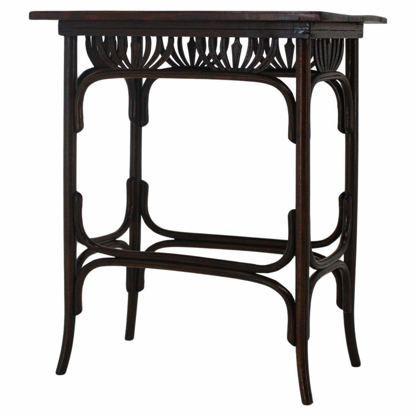 Art Nouveau Table Fischel Nr. 10, Circa 1910, Thonet Style