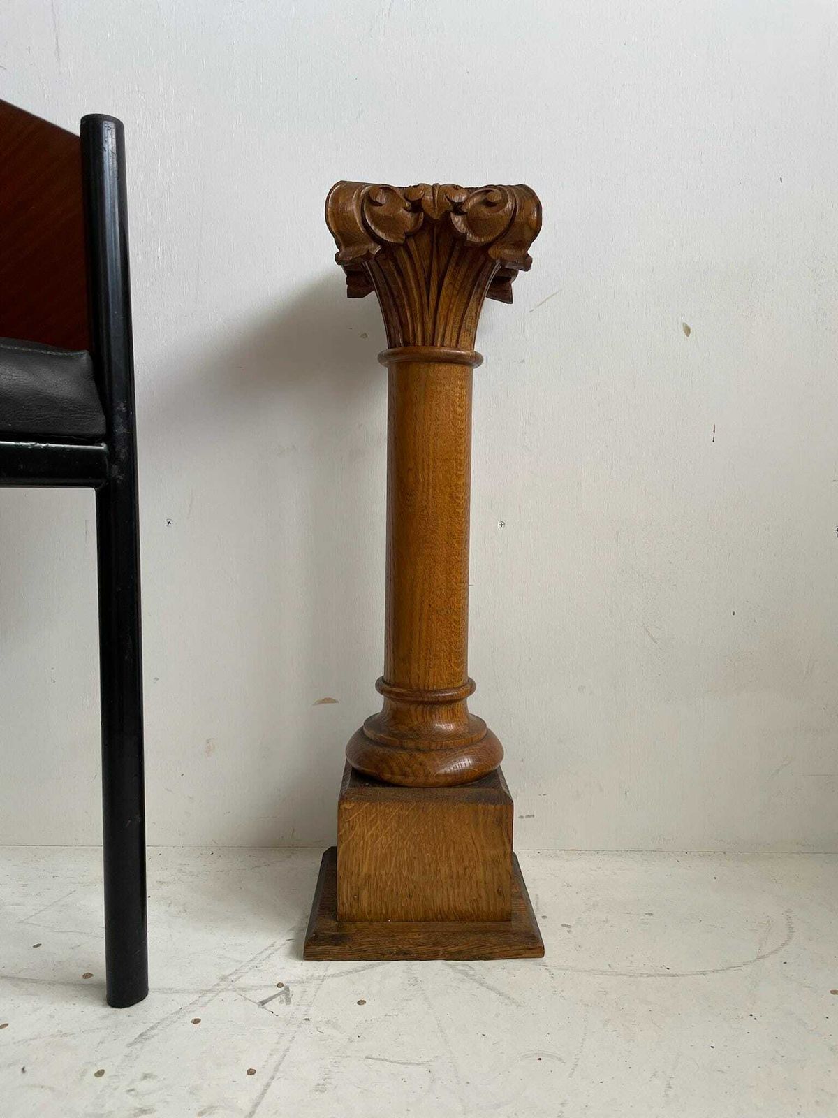 Wooden Column Plinth With Carved Acanthus Leaf Detail At The Top photo 195.0