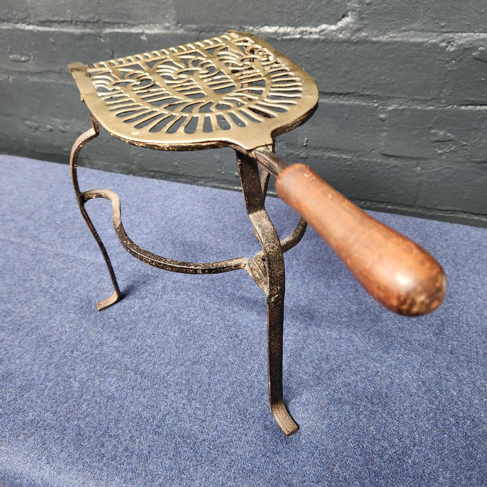 Brass And Iron Fireplace Footman/Trivet Circa 19thc photo buy