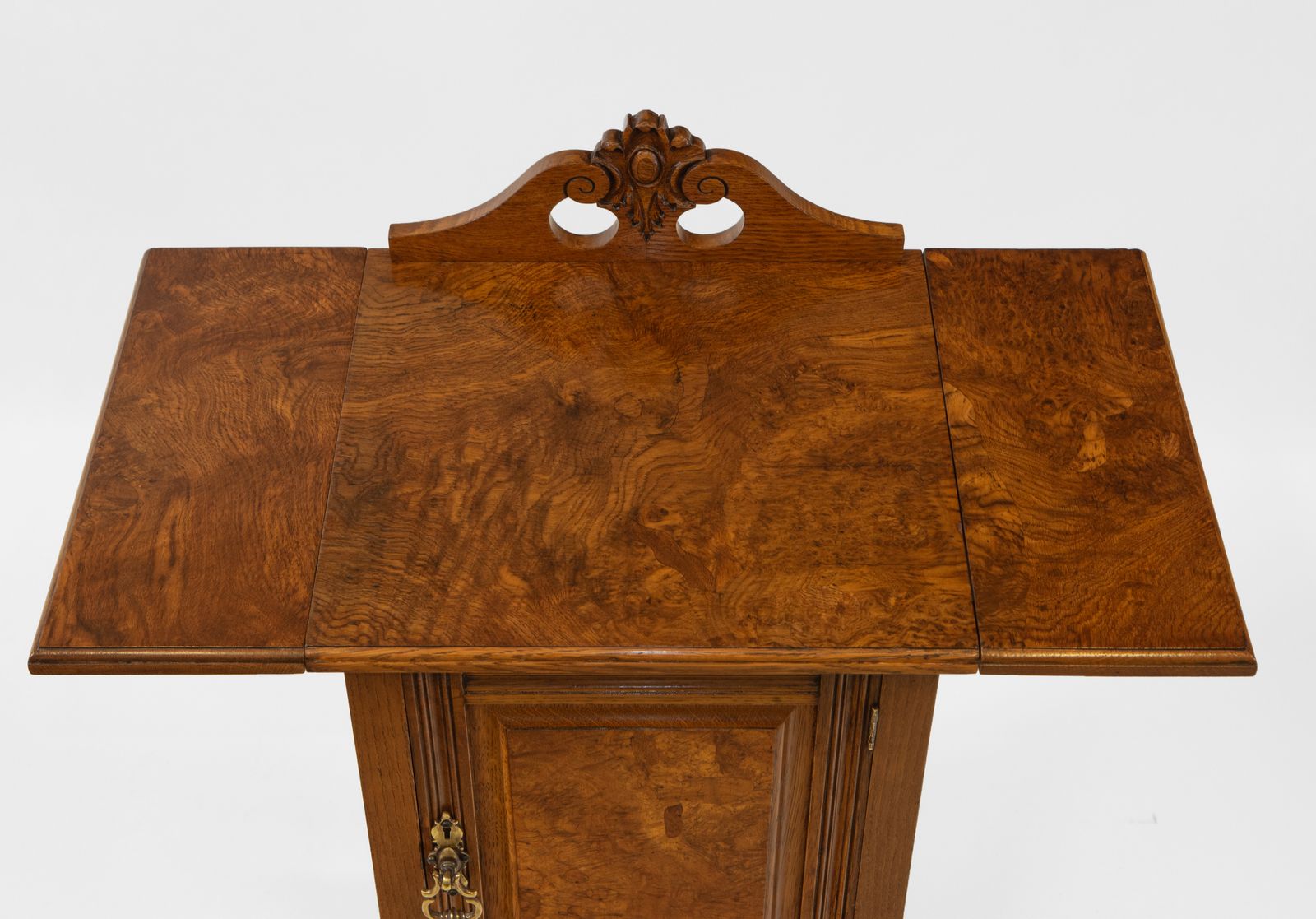 Late Victorian / Edwardian Golden Burr Oak Cabinet photo for sale