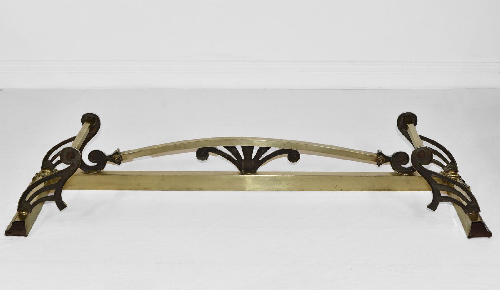 Edwardian Art Nouveau Brass Fireplace Fender Circa 1900 photo 545.0