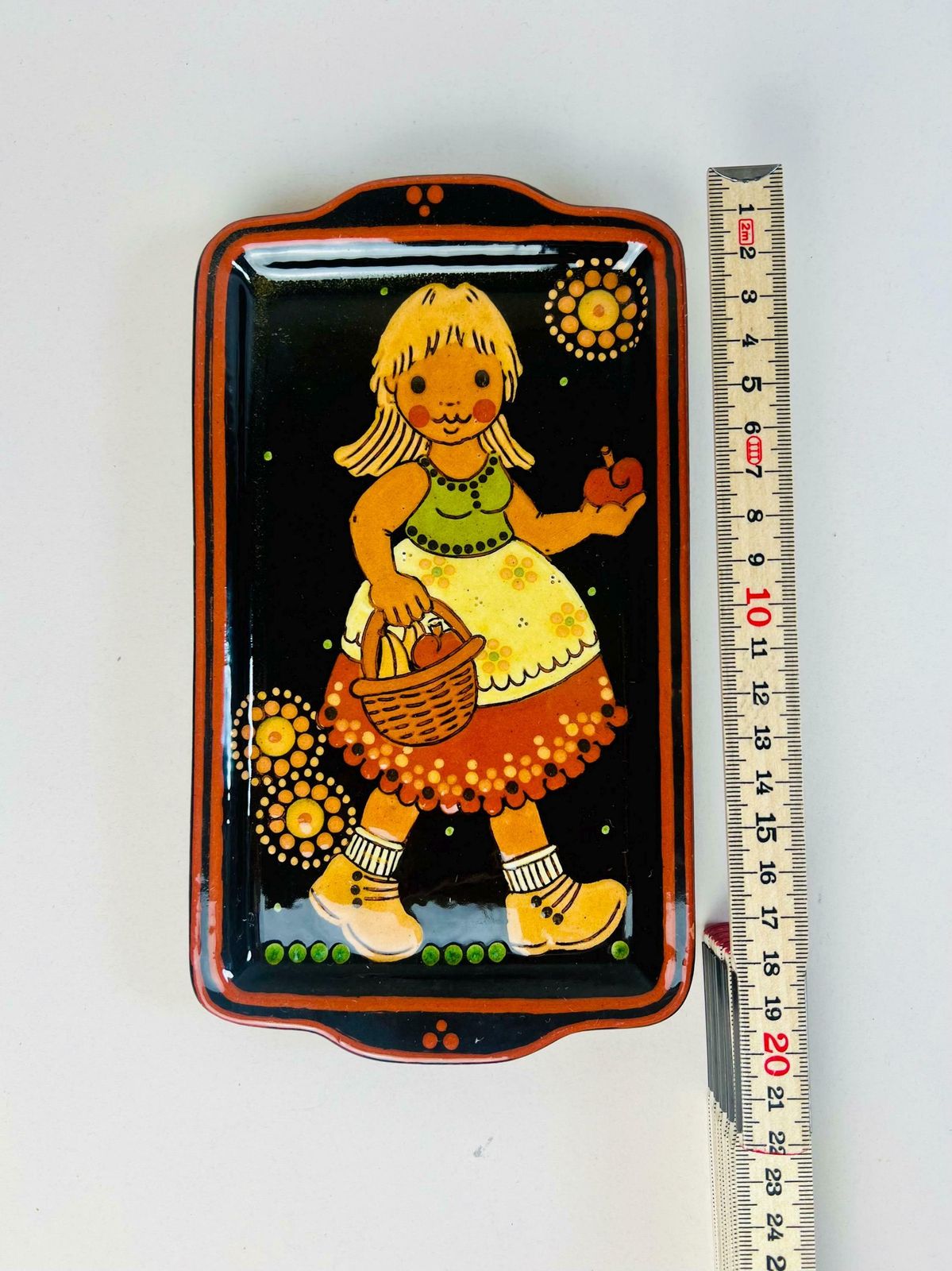 Swiss Pottery Vintage Handmade Wall Plate, Child With A Apples, Swiss Day Gift photo vinterior