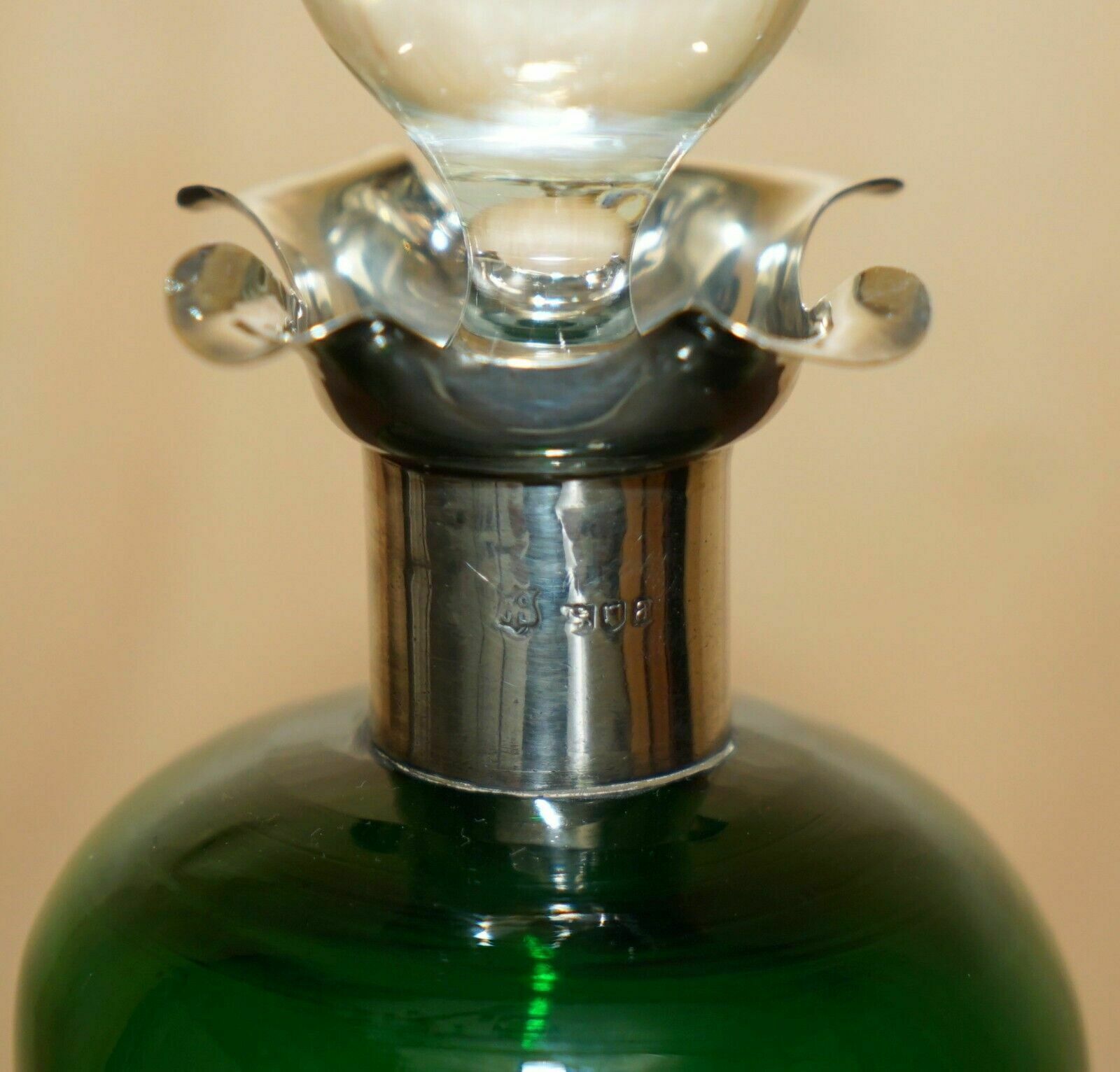 1850.0 1896 Gibson  & Lawrence Antique Green Wine Port Decanter Sterling Silver Collar photo