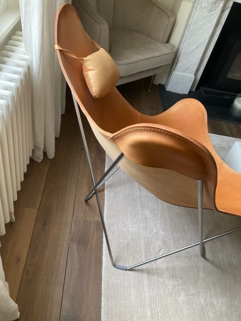 Cuero Design Leather Butterfly Chair – Pampa Mariposa photo for sale